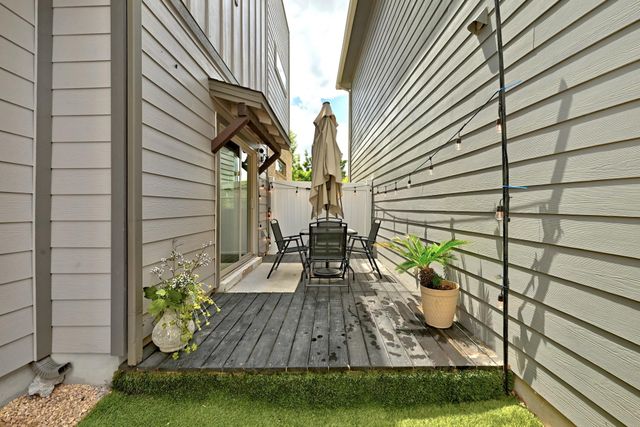 8009 Mellencamp DR 212, Austin, TX 78744