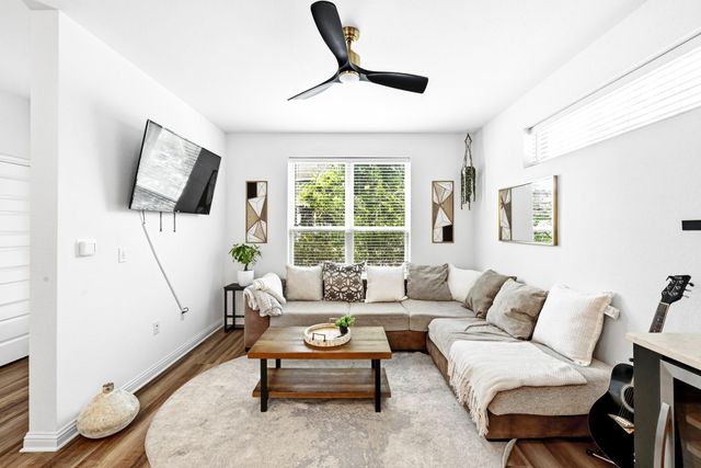 8009 Mellencamp DR 212, Austin, TX 78744