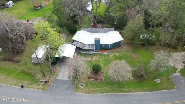 176 LAKE Drive, Florahome, FL 32140