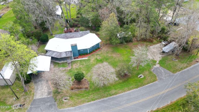 176 LAKE Drive, Florahome, FL 32140