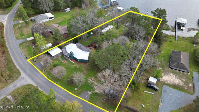 176 LAKE Drive, Florahome, FL 32140