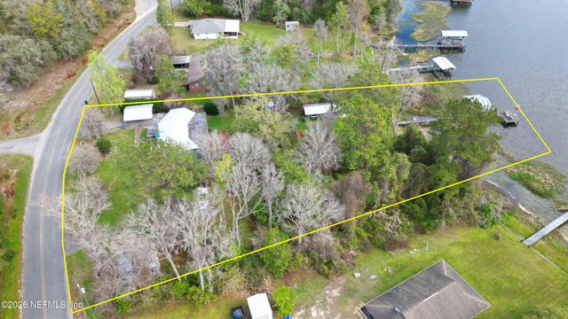 176 LAKE Drive, Florahome, FL 32140