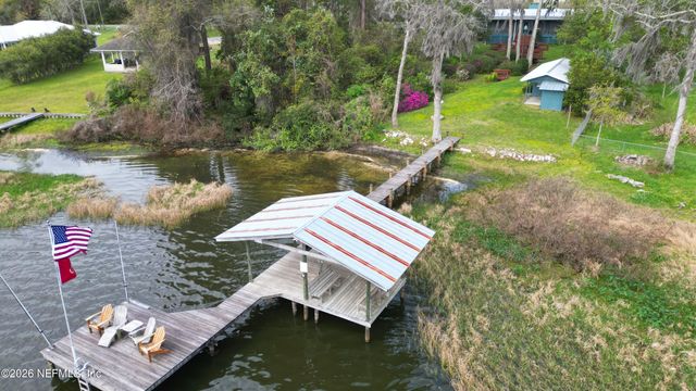 176 LAKE Drive, Florahome, FL 32140
