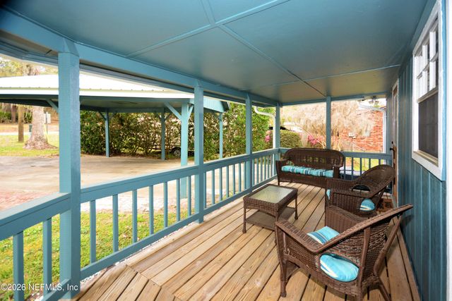 176 LAKE Drive, Florahome, FL 32140