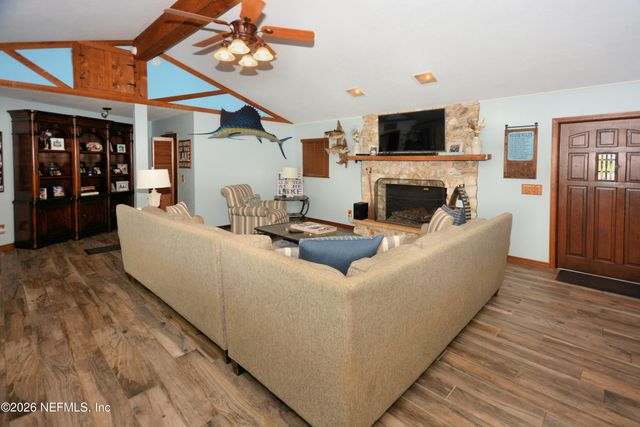 176 LAKE Drive, Florahome, FL 32140