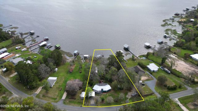 176 LAKE Drive, Florahome, FL 32140