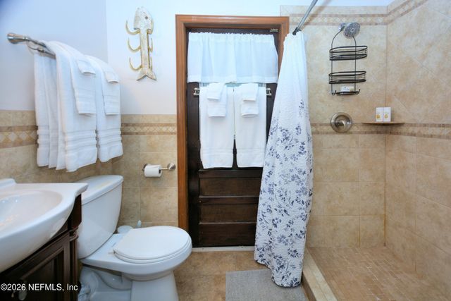 176 LAKE Drive, Florahome, FL 32140