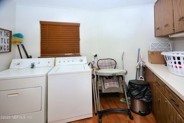 176 LAKE Drive, Florahome, FL 32140