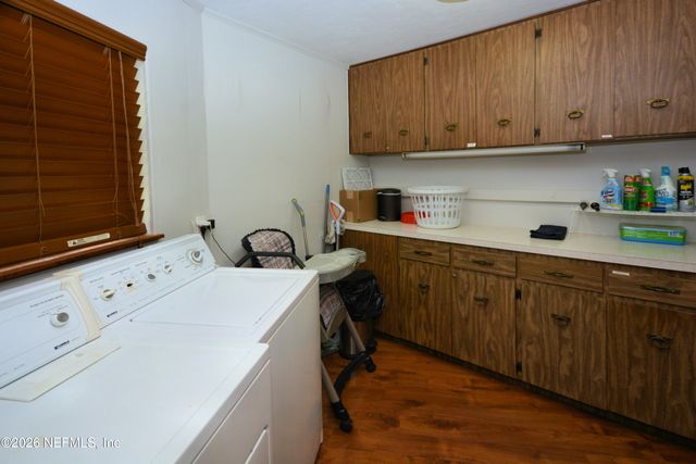 176 LAKE Drive, Florahome, FL 32140