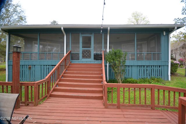 176 LAKE Drive, Florahome, FL 32140