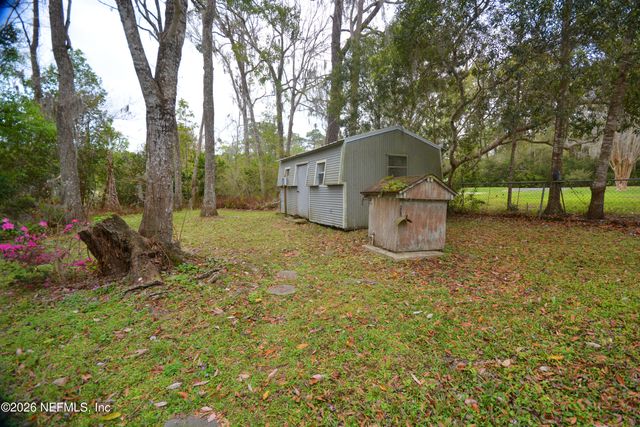 176 LAKE Drive, Florahome, FL 32140