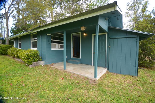 176 LAKE Drive, Florahome, FL 32140