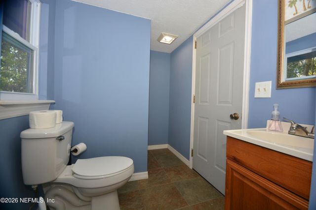 176 LAKE Drive, Florahome, FL 32140