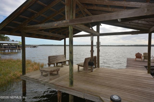 176 LAKE Drive, Florahome, FL 32140