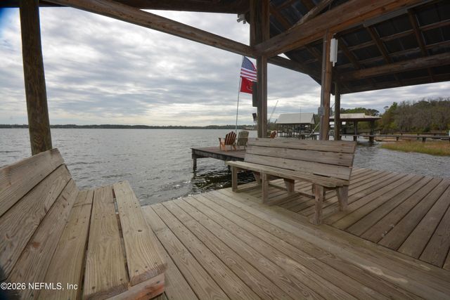 176 LAKE Drive, Florahome, FL 32140