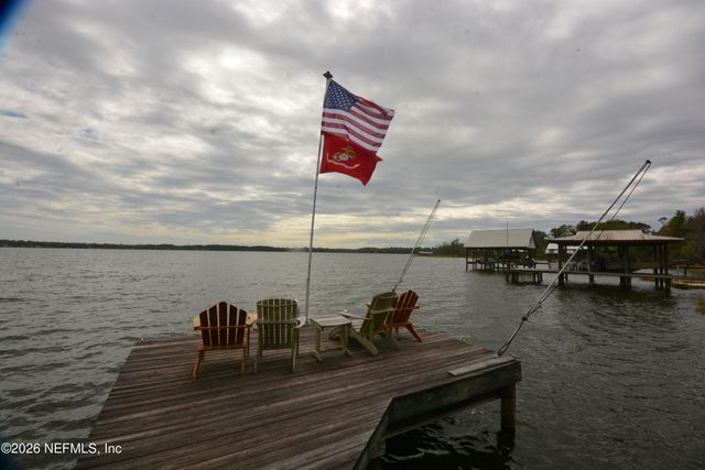 176 LAKE Drive, Florahome, FL 32140