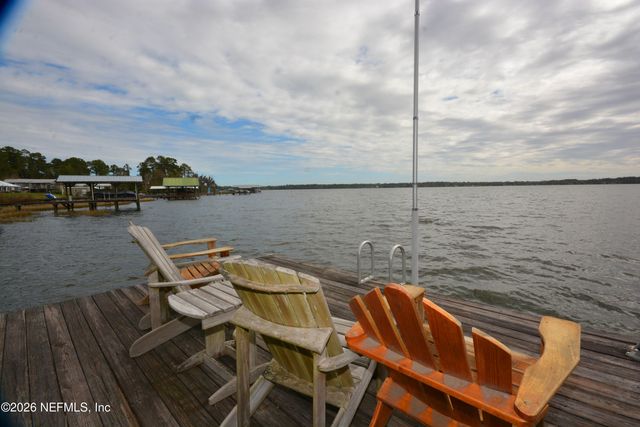 176 LAKE Drive, Florahome, FL 32140