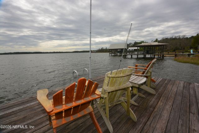 176 LAKE Drive, Florahome, FL 32140