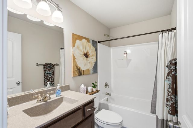 2422 LAWTON DR, Columbia, MO 65202