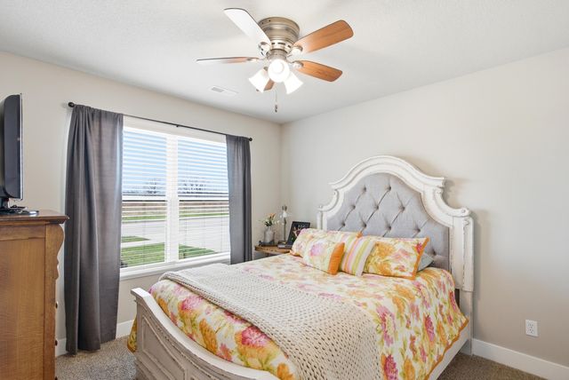 2422 LAWTON DR, Columbia, MO 65202