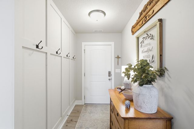 2422 LAWTON DR, Columbia, MO 65202