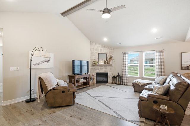 2422 LAWTON DR, Columbia, MO 65202