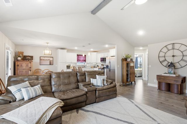 2422 LAWTON DR, Columbia, MO 65202