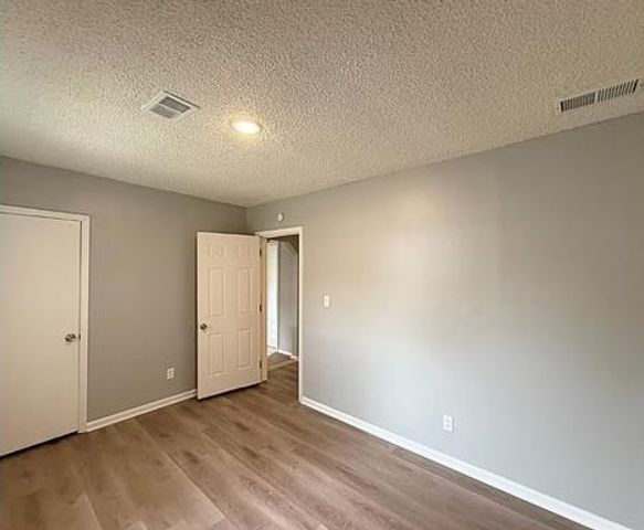 1721 W SILVER ST, Memphis, TN 38106