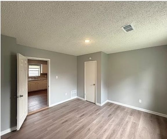 1721 W SILVER ST, Memphis, TN 38106