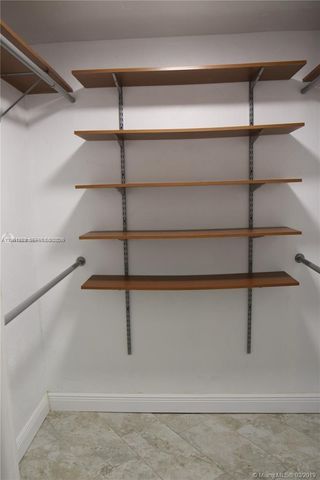 1401 NE 191st St D217, Miami, FL 33179