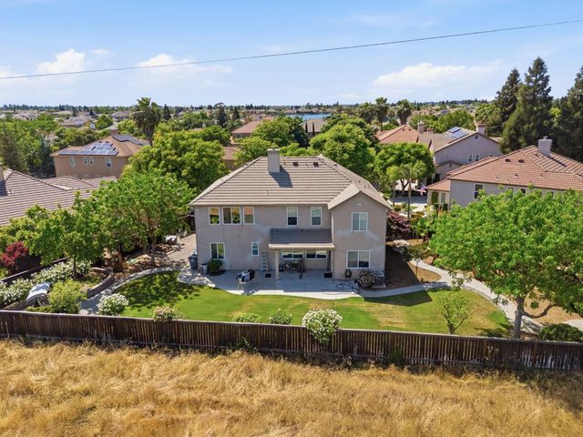 11092 Le Conte Pass Ct, Clovis, CA 93619
