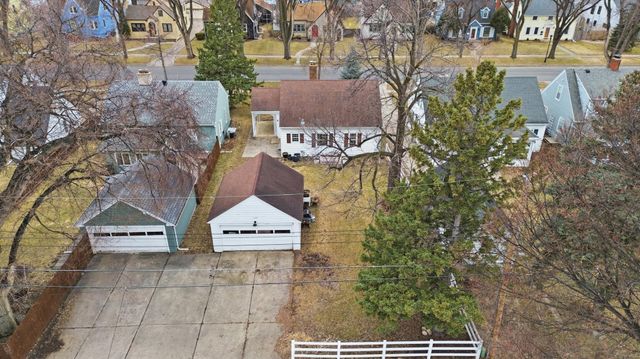 1345 3rd Street N, Fargo, ND 58102