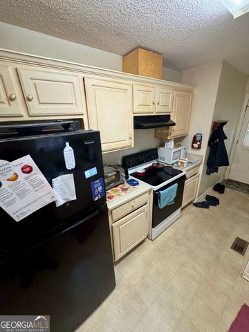 71 Pleasant Valley Road SE, Silver Creek, GA 30173