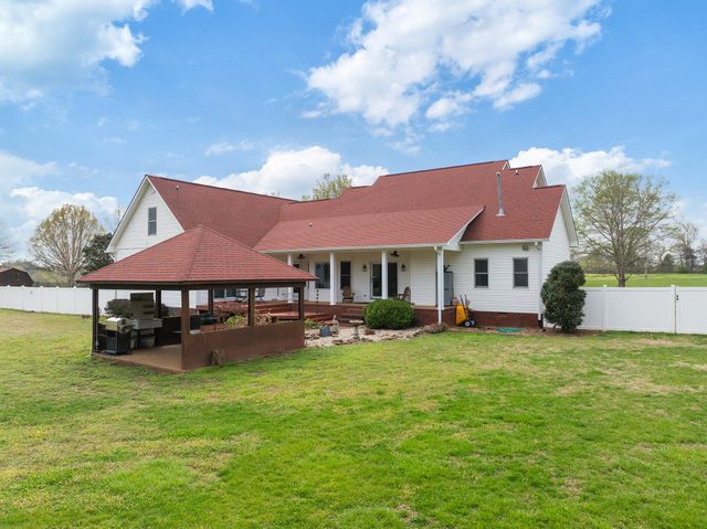 6544 Highway 436, Mc Kenzie, TN 38201
