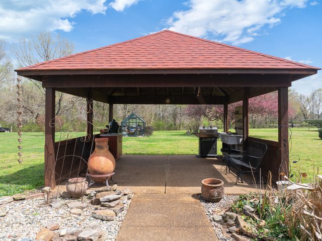 6544 Highway 436, Mc Kenzie, TN 38201