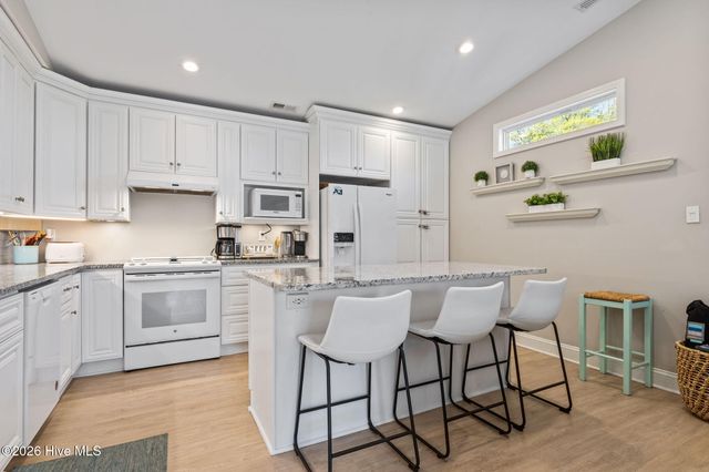 7028 Archers Creek Drive S, Emerald Isle, NC 28594