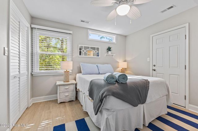 7028 Archers Creek Drive S, Emerald Isle, NC 28594