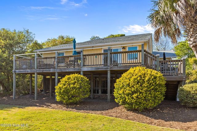 7028 Archers Creek Drive S, Emerald Isle, NC 28594