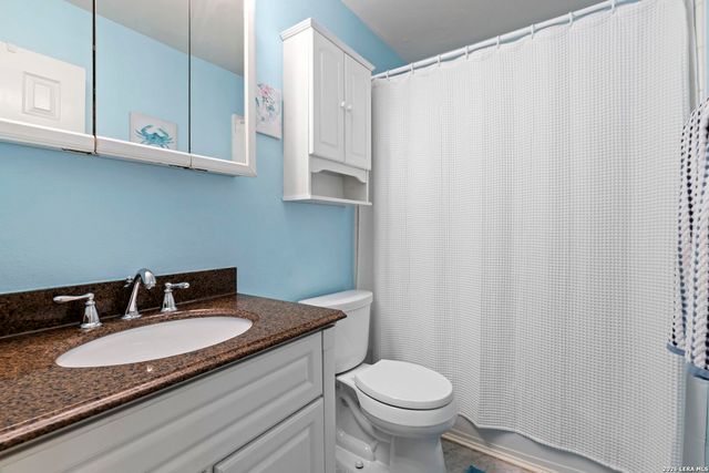 8918 John Barrett, San Antonio, TX 78240