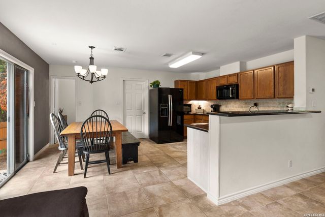 8918 John Barrett, San Antonio, TX 78240