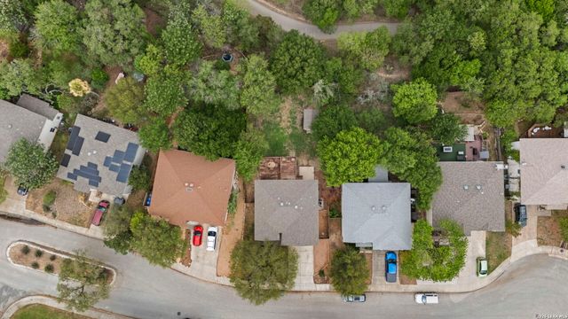 8918 John Barrett, San Antonio, TX 78240