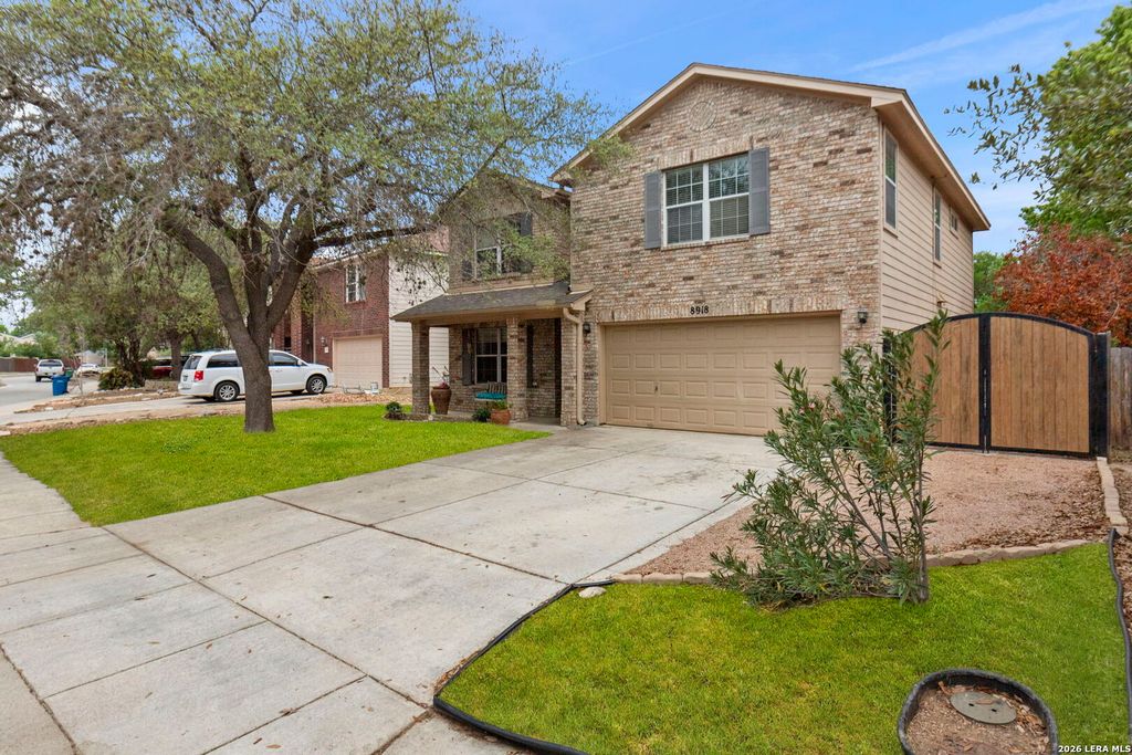 8918 John Barrett, San Antonio, TX 78240