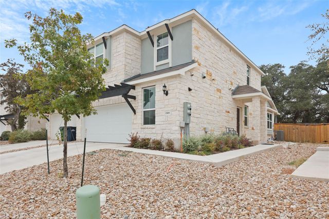 1519 Fenton Hill DR, Leander, TX 78641