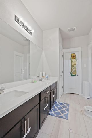 1519 Fenton Hill DR, Leander, TX 78641