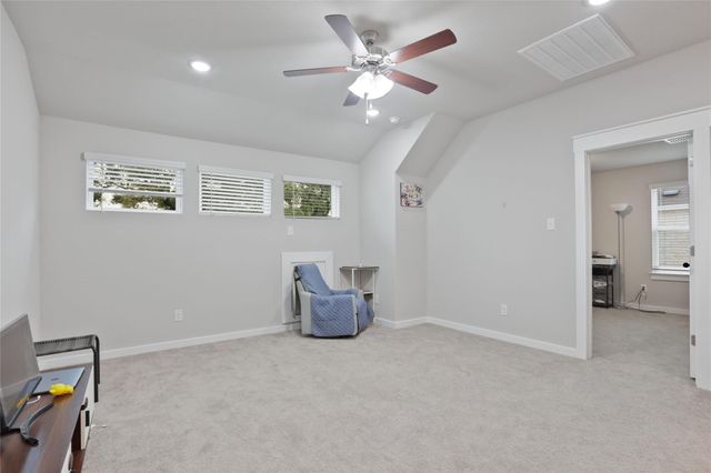 1519 Fenton Hill DR, Leander, TX 78641