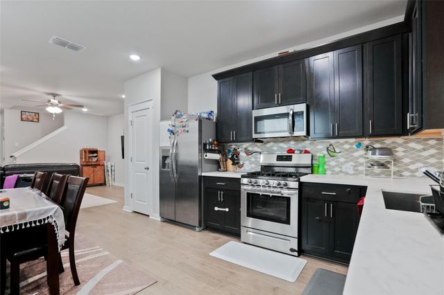1519 Fenton Hill DR, Leander, TX 78641