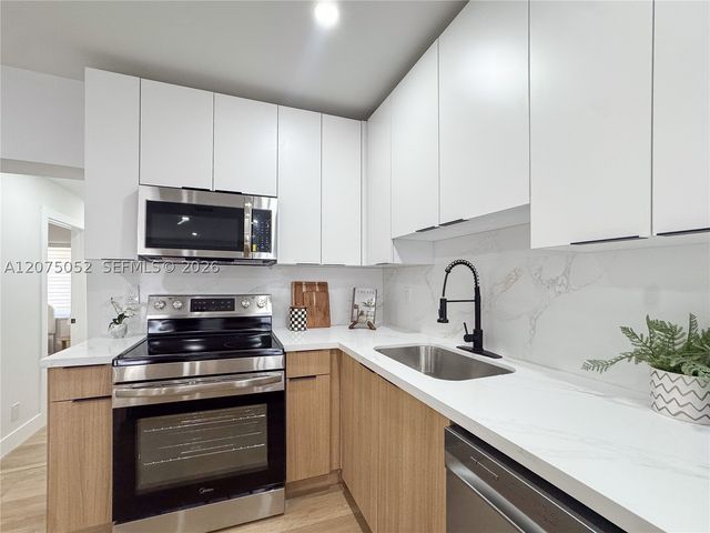 1119 NW 11th Ct, Fort Lauderdale, FL 33311