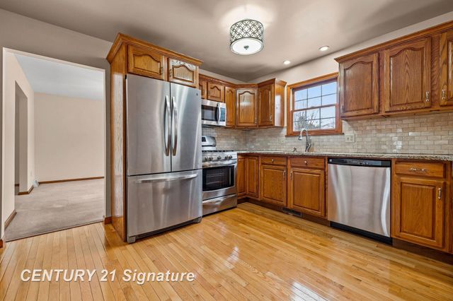 102 Slatestone Drive, Saginaw, MI 48603