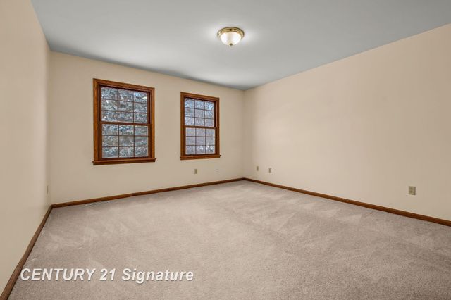 102 Slatestone Drive, Saginaw, MI 48603