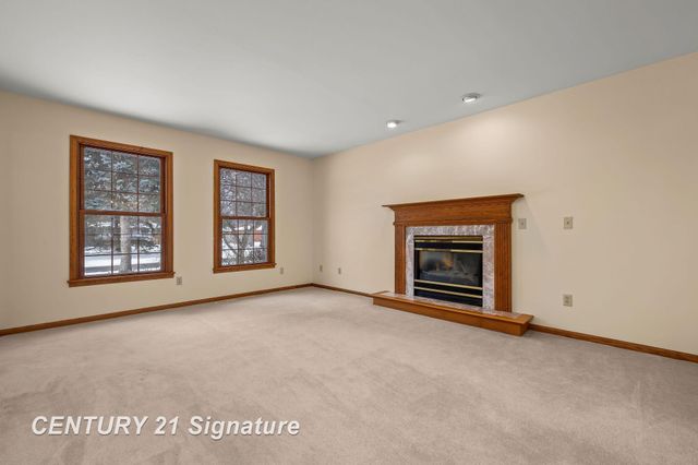 102 Slatestone Drive, Saginaw, MI 48603